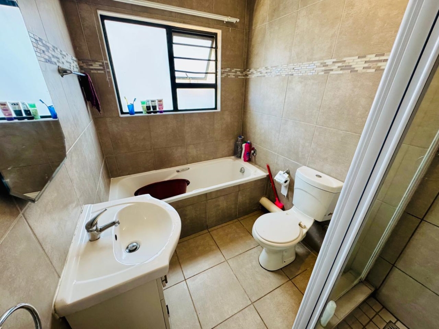 3 Bedroom Property for Sale in Gonubie Eastern Cape